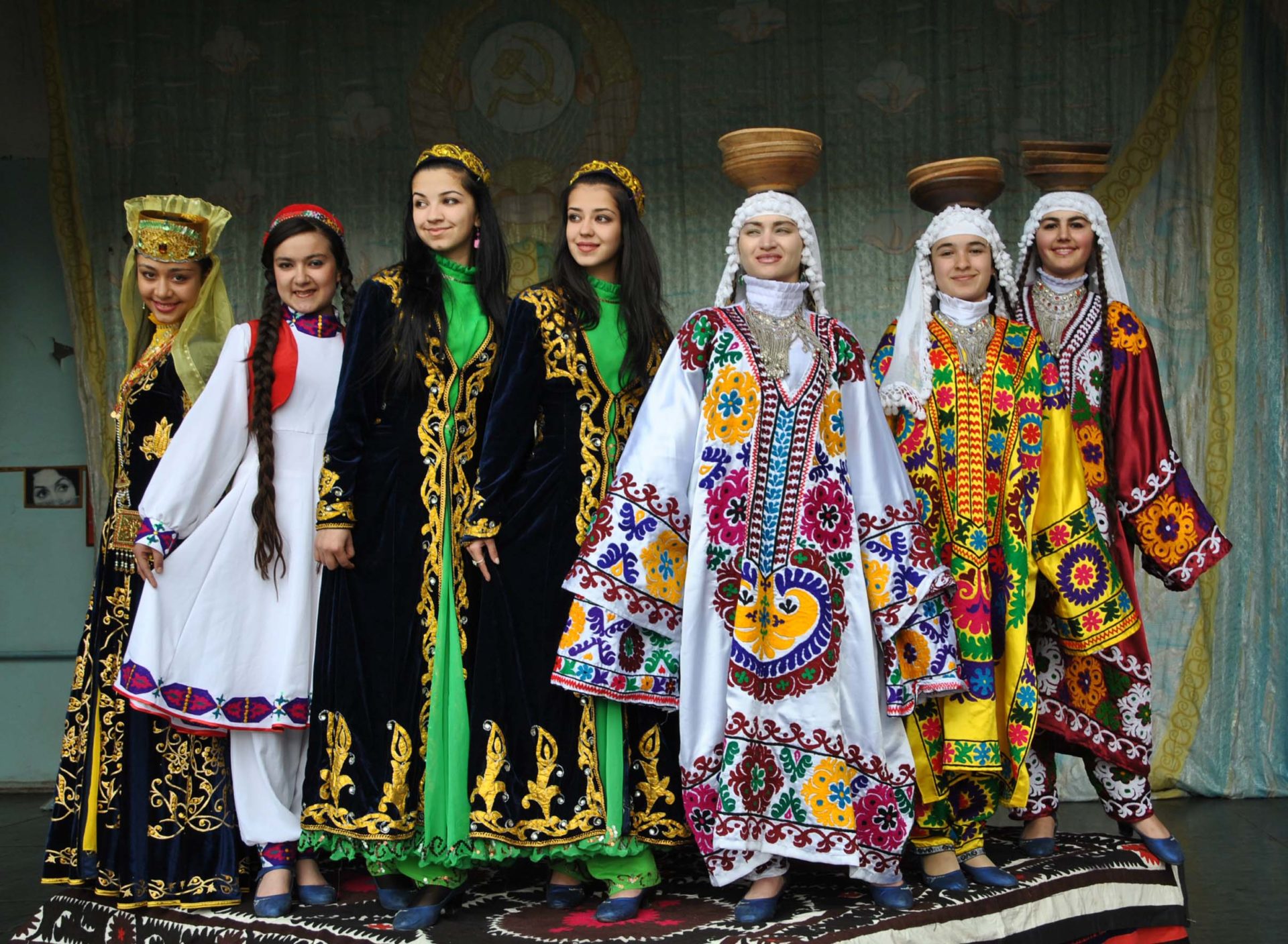 Tajik Dance in Four Mirrors (Part One) | London Post