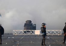 Pakistan army and police accused of firing on civilians in Islamabad protests