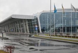 Airports reopen following Ukrainian drone attack on Russia's Kazan